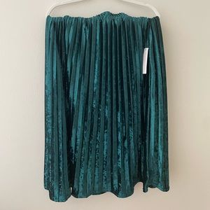 ModCloth Forest green long flowey skirt